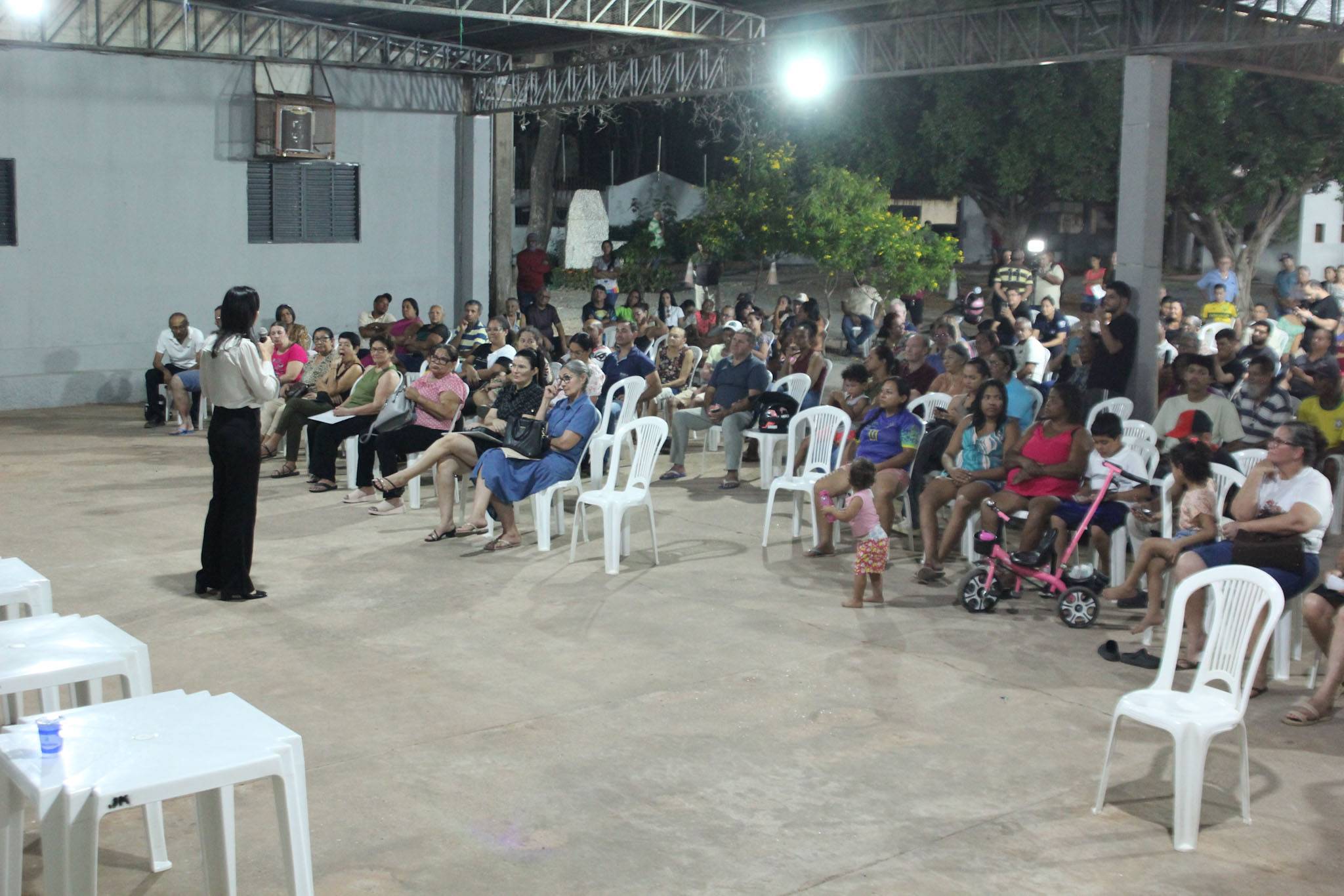 Regularização fundiária ganha força em Várzea Grande com atendimento aos moradores do Construmat