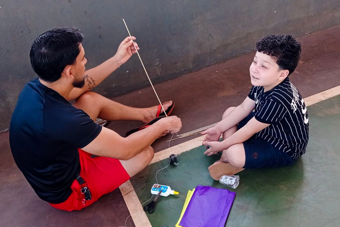 EMEB Júlio Corrêa realiza Festival de Pipas reúne mais de cem famílias 