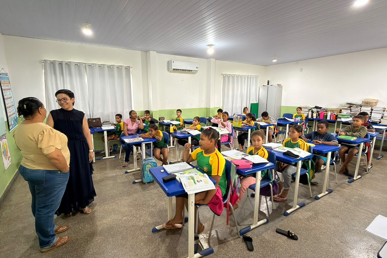 Maria Fernanda chega a 78 unidades visitadas e avança na meta de conhecer toda a Rede Municipal