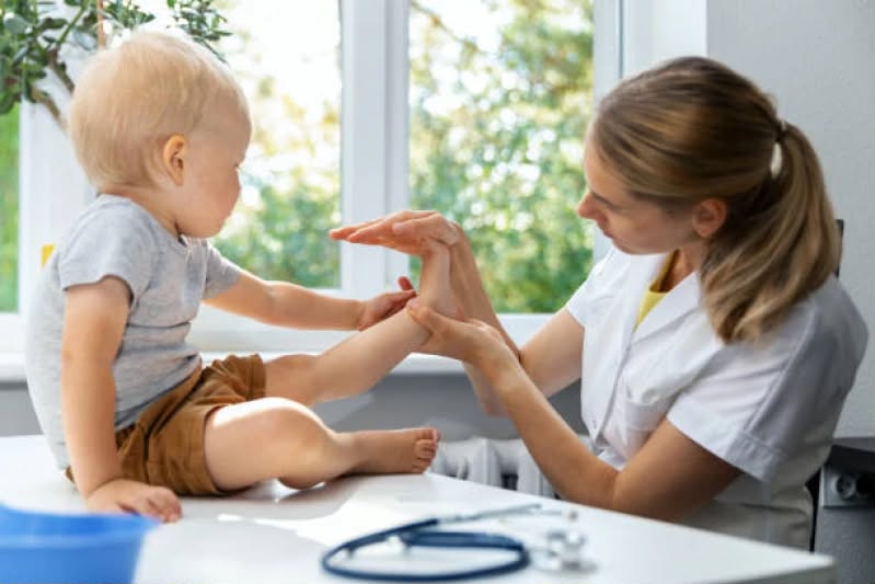 Várzea Grande encaminha 180 pacientes da fila de neuropediatria para atendimento especializado