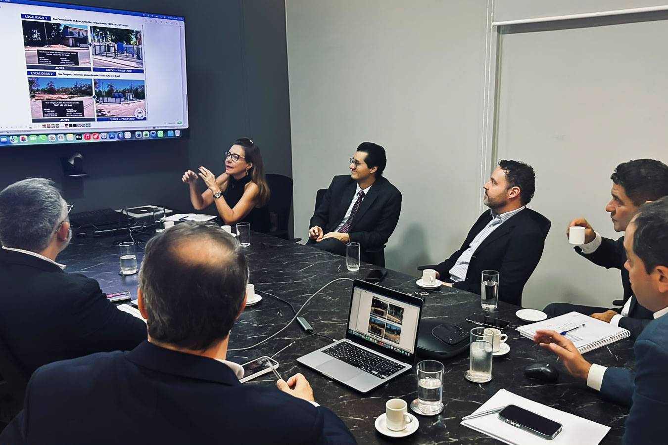 Flávia Moretti participa de agendas externas sobre infraestrutura de Várzea Grande