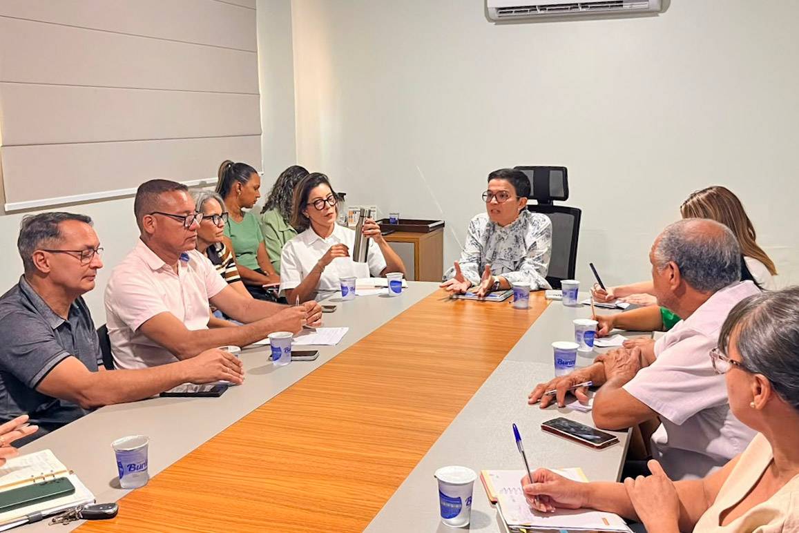 SMECEL alinha estratégias para encerrar ano letivo de 2026 e prepara ações para 2027