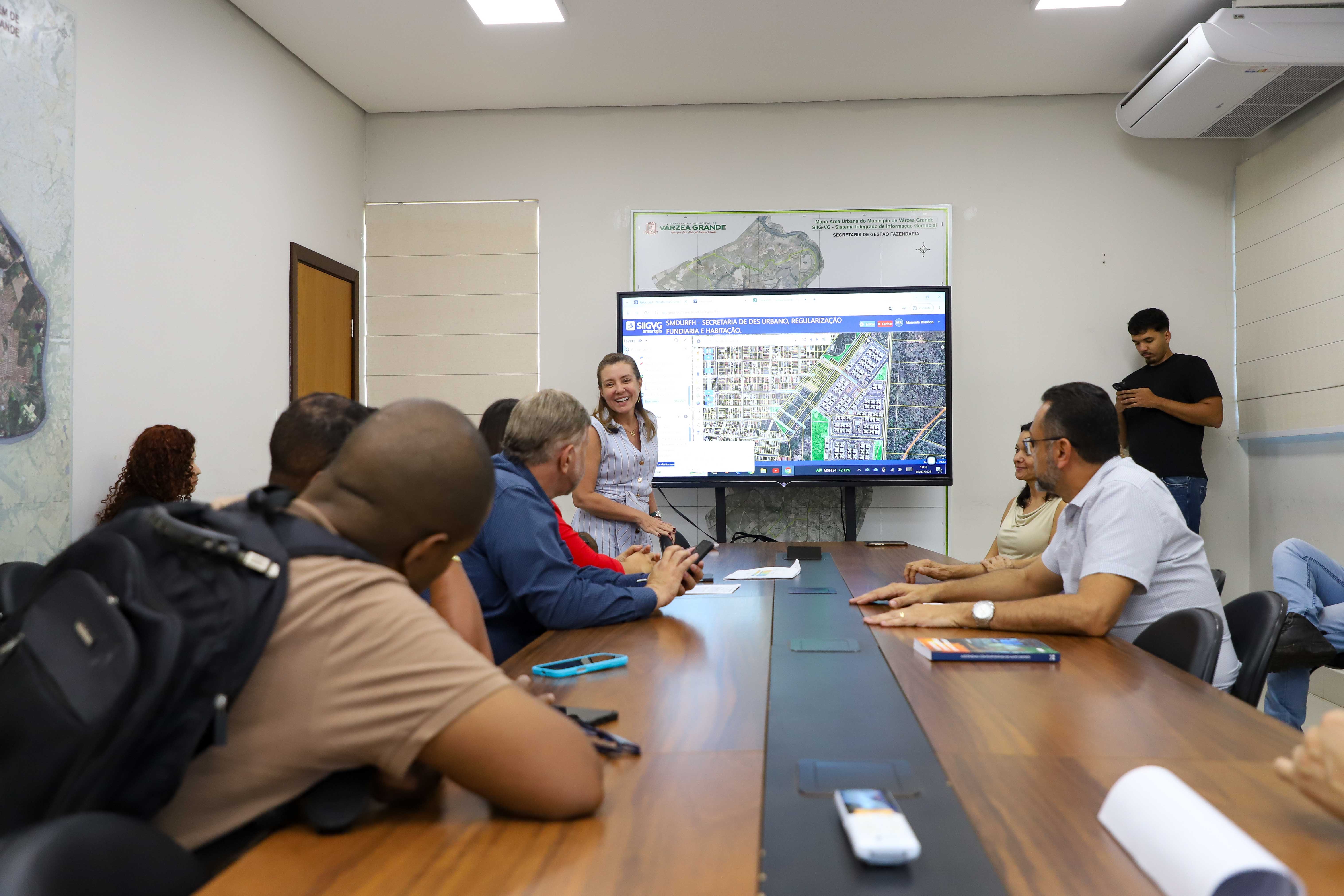Prefeita determina força-tarefa para levar infraestrutura ao Residencial Neli Curvo após 14 anos de espera