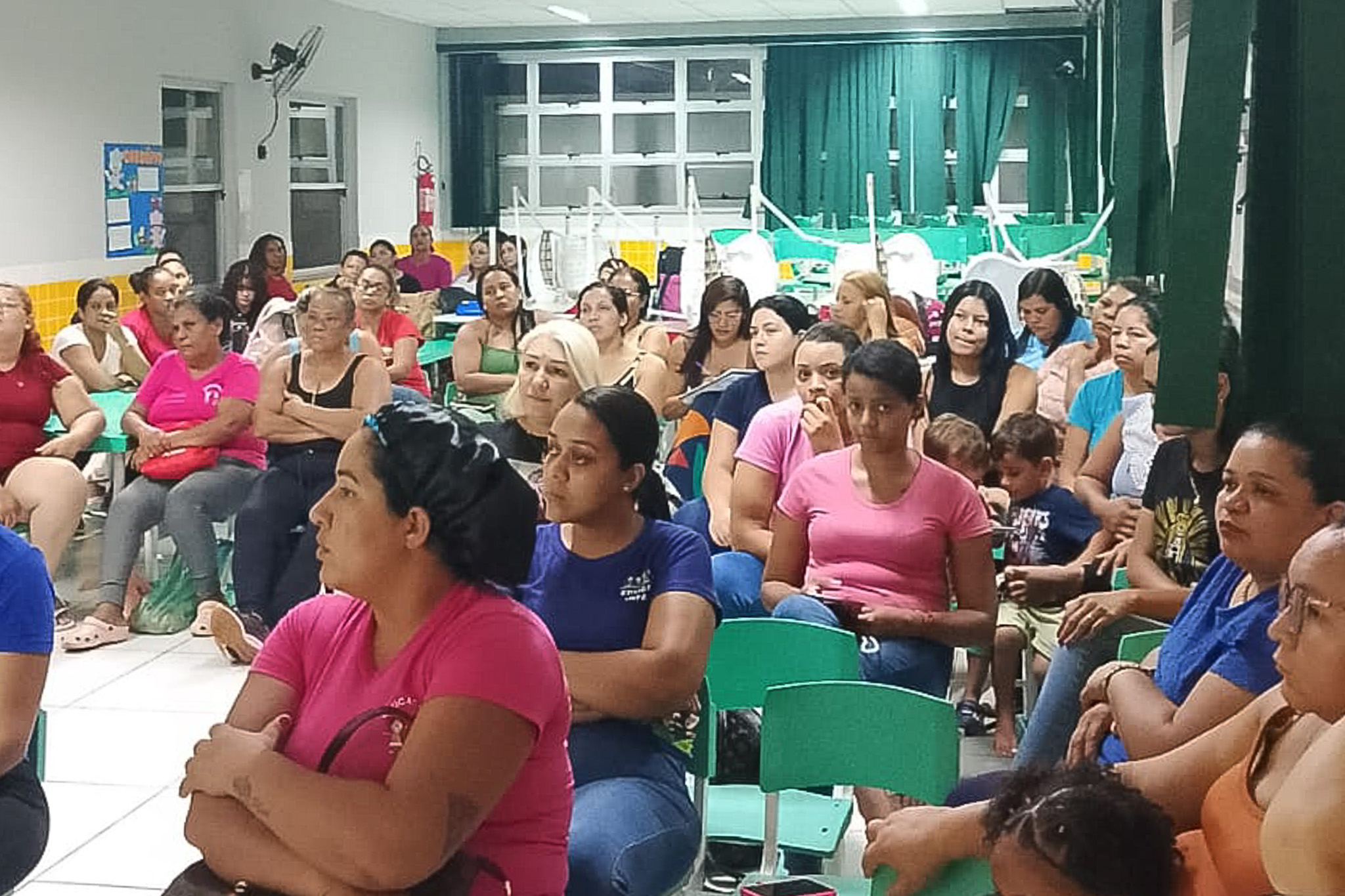 CMEI Professora Dalva Galdina promove formação sobre desenvolvimento humano, infância e educação especial