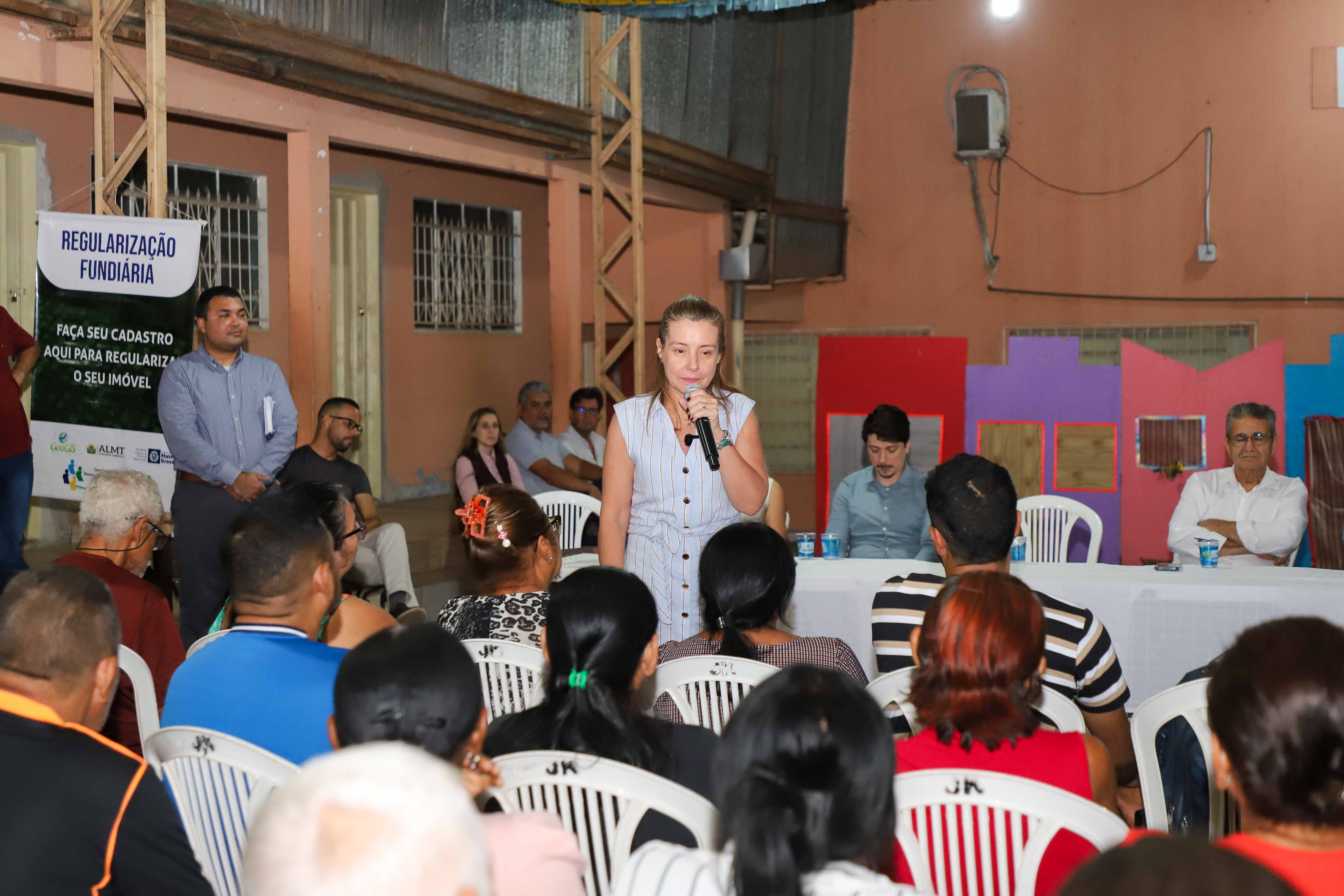Regularização fundiária garante cidadania e segurança jurídica para 1.400 famílias do Alameda, diz Flávia Moretti